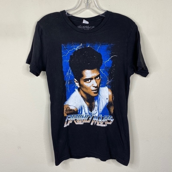 Bruno Mars Moonshine Jingle Tour Concert T Shirt - Picture 1 of 3
